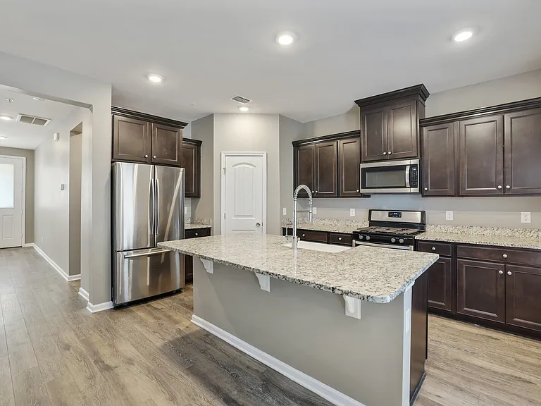 742 Tennypark Ln — Photo 2