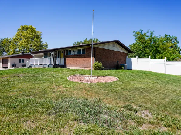 784 W 2550 N, Clinton, UT 84015