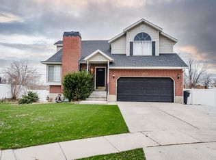 9886 S Barium Ln, White City, UT 84094