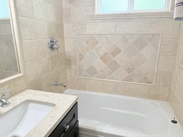 1532 Santa Monica Ave — Photo 5