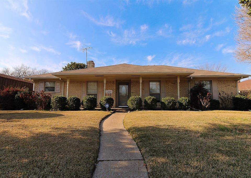 1st image of 3205 Kensington Dr