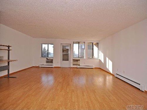 4th image of 2528 120th St