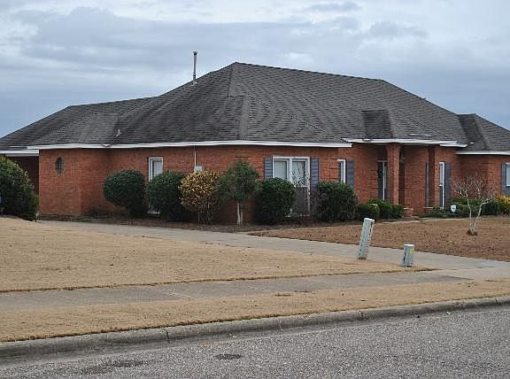 2nd image of 3625 Roswell Pl