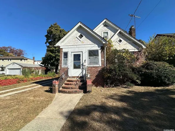 217 Ethel Street, Valley Stream, NY 11580