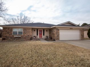 623 Forrest Dr, Dumas, TX 79029