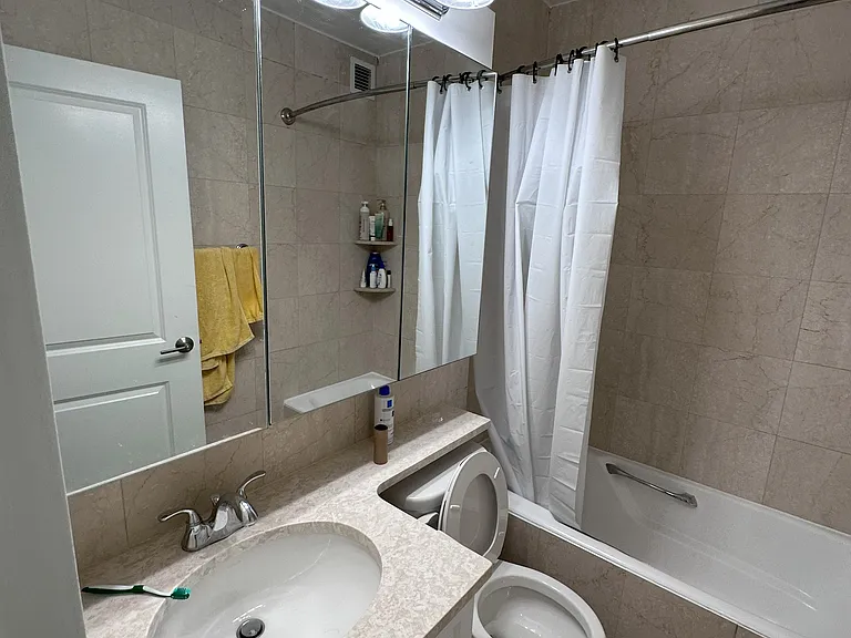 627 Summit Ave #506 — Photo 6
