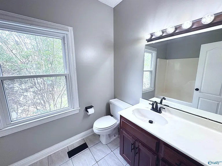 192 Rosecliff Dr — Photo 40