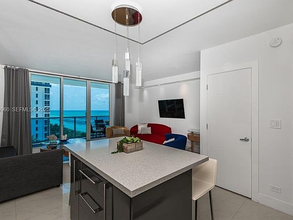 4th image of 2301 Collins Ave APT 1111