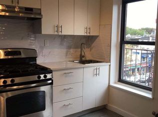 154 7th Ave #4R, Brooklyn, NY 11215