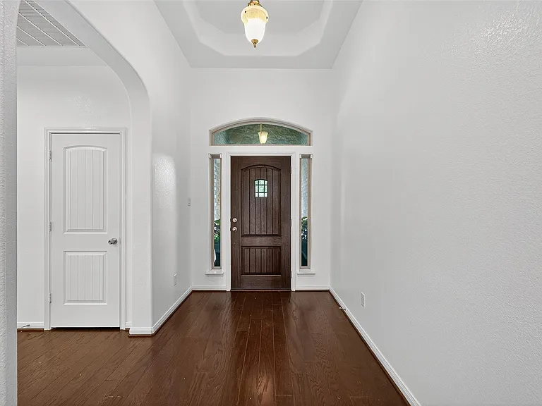 83 W Wading Pond Cir — Photo 5