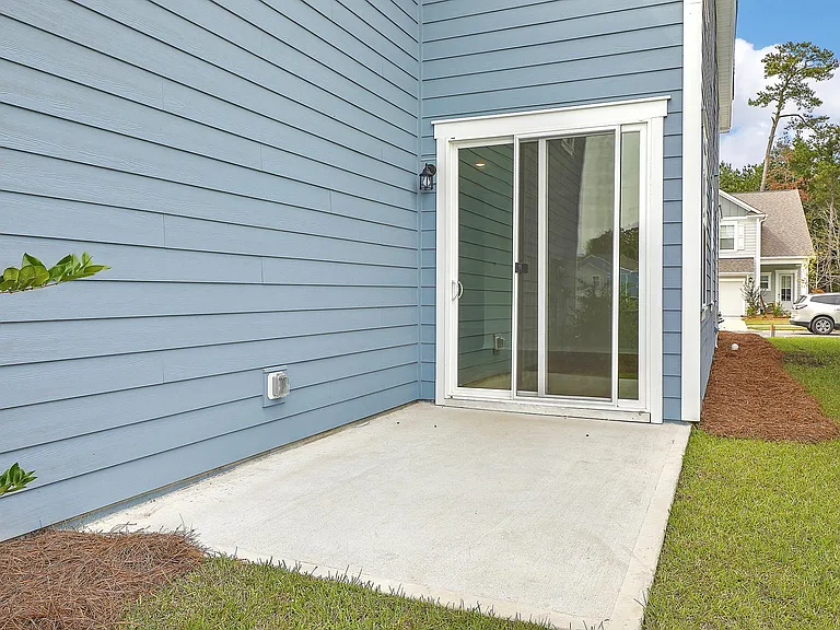 135 Brant Dr — Photo 14