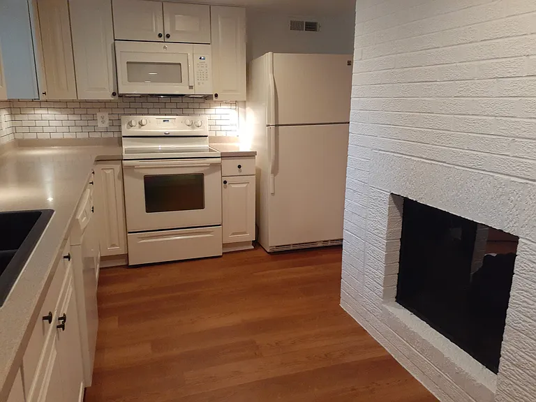 200B Adair St #B — Photo 4