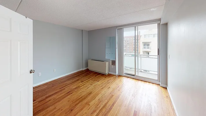 Rented by Metro Garden Realty NYC | media 30