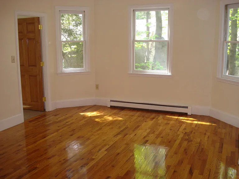 52-54 Webster St #1 — Photo 8