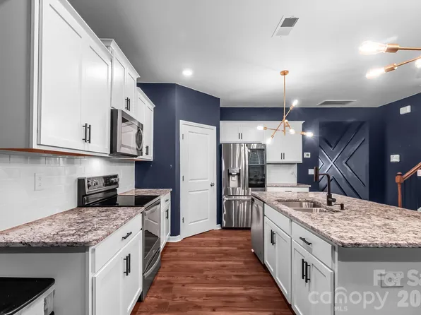 117 Wildflower Dr, Locust, NC 28097