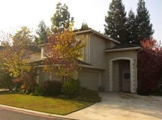 10681 N Seacrest Dr, Fresno, CA 93730