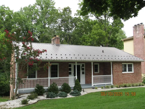 750 Prospect Ave, Pulaski, VA 24301