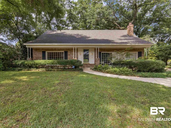 52 Hawthorne Pl N, Mobile, AL 36608