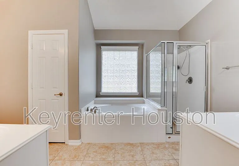 7131 Sundance Meadows Ln — Photo 20