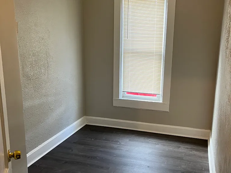 1216 S 15th St #1B — Photo 5