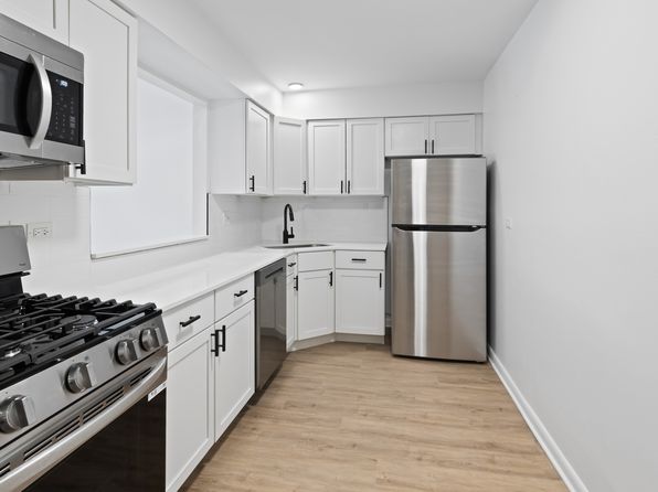 140 W Wood St Unit 202