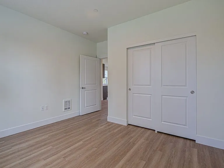 Bridger Court Apartments — Photo 29