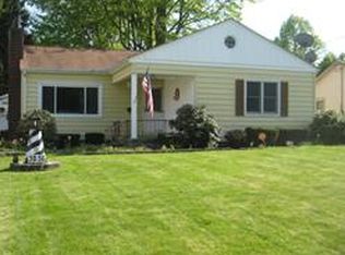 3231 Kirk Rd, Youngstown, OH 44511