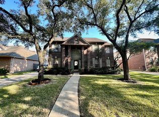 2339 Plantation Bend Dr, Sugar Land, TX 77478