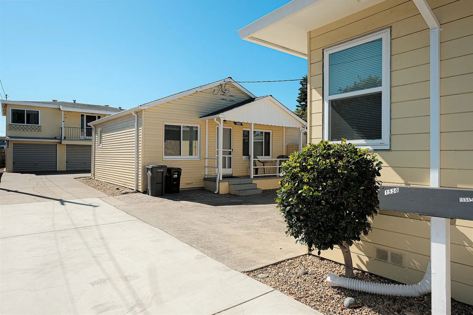 1556 165th Ave photo 1