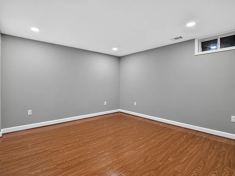 9226 Campfire Ct — Photo 8