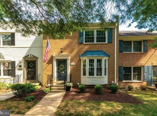 6020 Waterbury Ct, Springfield, VA 22152