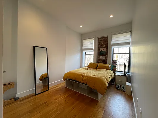 Rented by Oxford Property Group | media 9