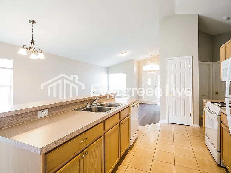 7615 Devonbridge Garden Way — Photo 3