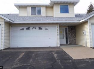 3198 Edgerton St, Vadnais Heights, MN 55127