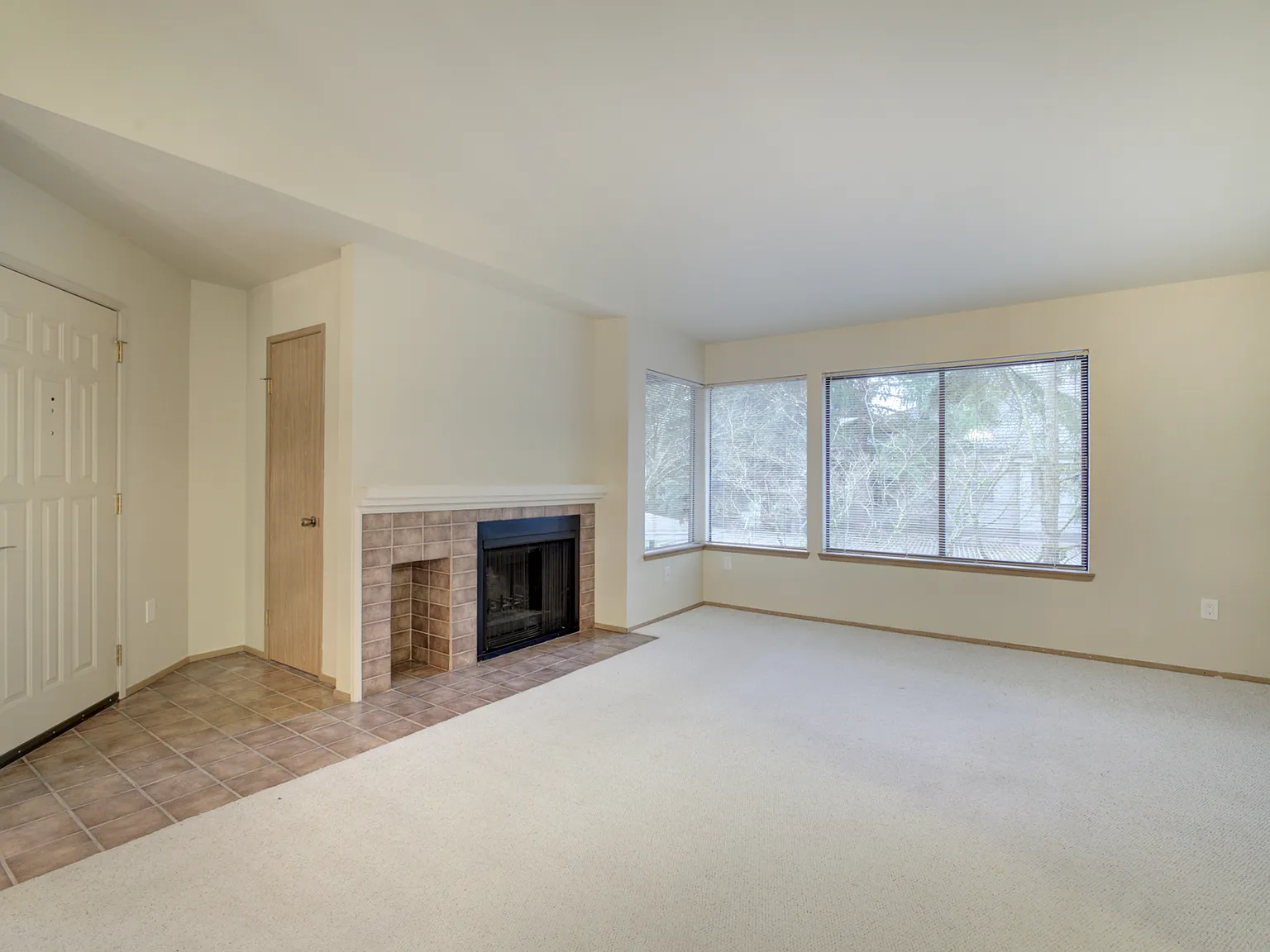 1270 Bellevue Way NE Unit 8 Bellevue WA 98004 LCG - 8 — Photo 4
