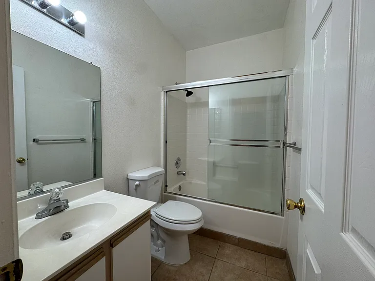 317 Phyllis Dr #2 — Photo 16