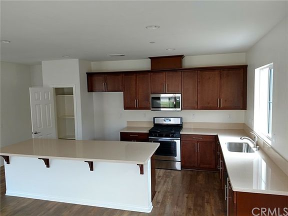 2nd image of 34667 Sawtooth Ct