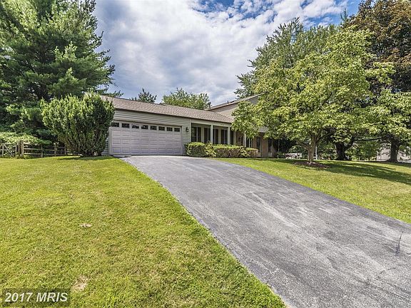 2nd image of 15101 Winesap Dr