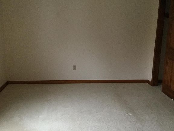 3rd image of 333 Pond St APT 3