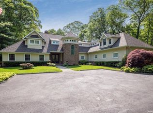 1215 Pine Valley Rd, Upper Brookville, NY 11771