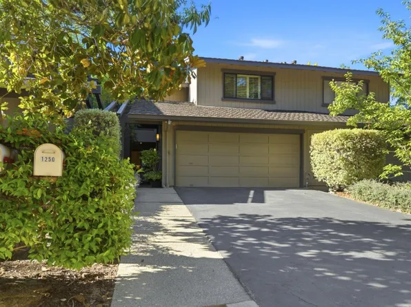 1252 Sharon Park Dr, Menlo Park, CA 94025