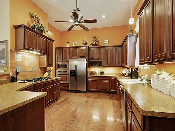 4th image of 2208 Gravier St