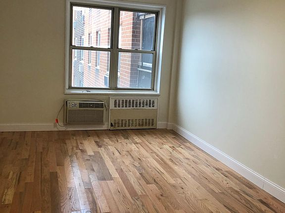 4th image of 30 Wendell St