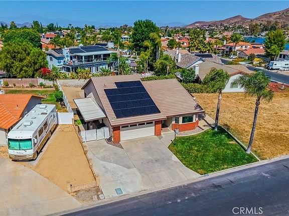 2nd image of 30150 Cove View St