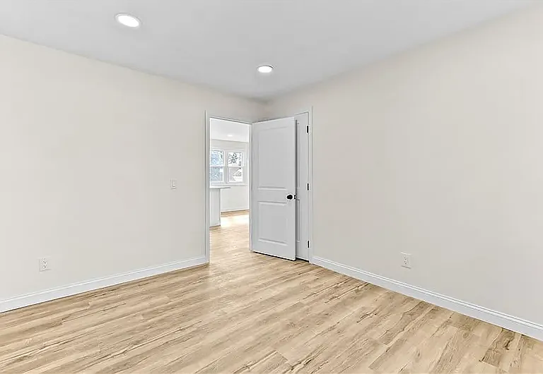 21-23 Joy St #2 — Photo 10