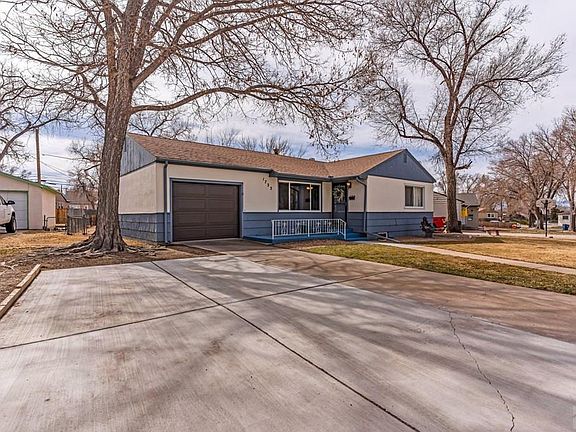 5th image of 1733 Alexander Cir
