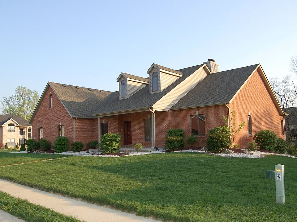 1st image of 2 Timberwood Dr