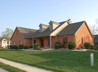2 Timberwood Dr, Maryville, IL