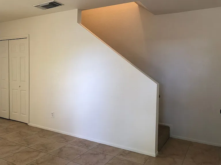 130 E Mills Dr #3 — Photo 18
