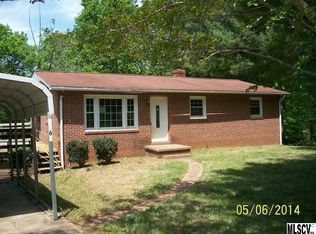 2365 Renwick Dr, Hickory, NC 28602